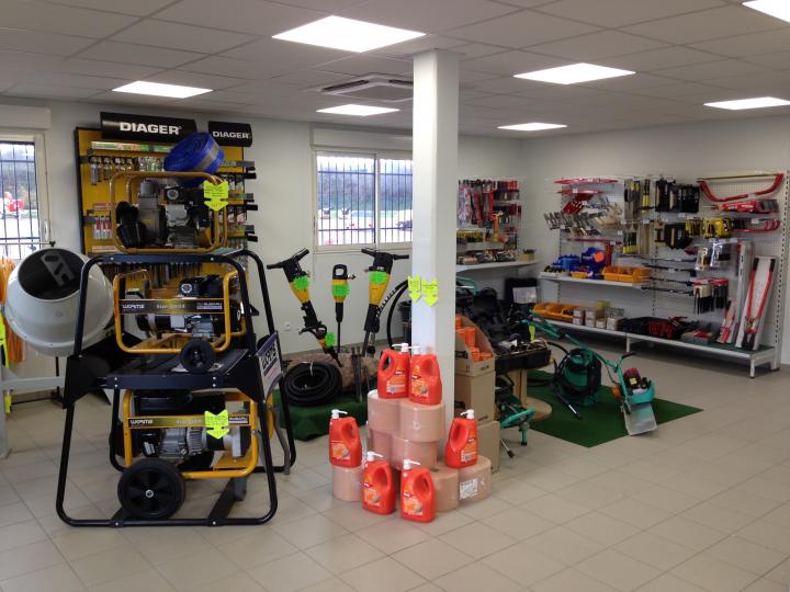 Découvrez LocMat'71 - Location & Vente matériel et outillage - Espace Motoculture