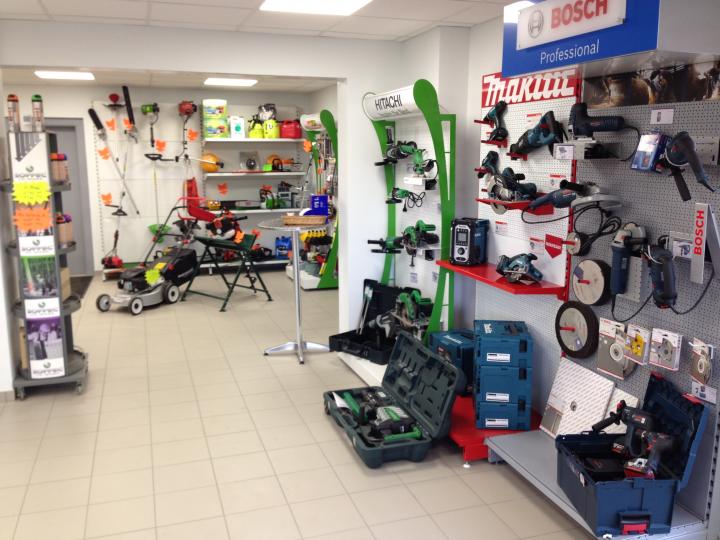 Découvrez LocMat'71 - Location & Vente matériel et outillage - Espace Motoculture