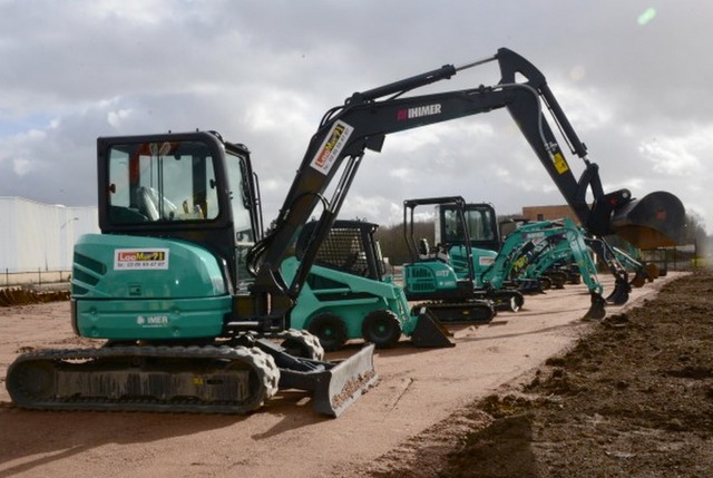 Découvrez LocMat'71 - Location & Vente matériel et outillage - Espace Motoculture