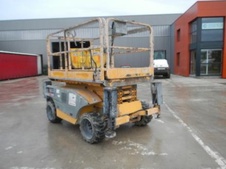 nacelle ciseaux diesel